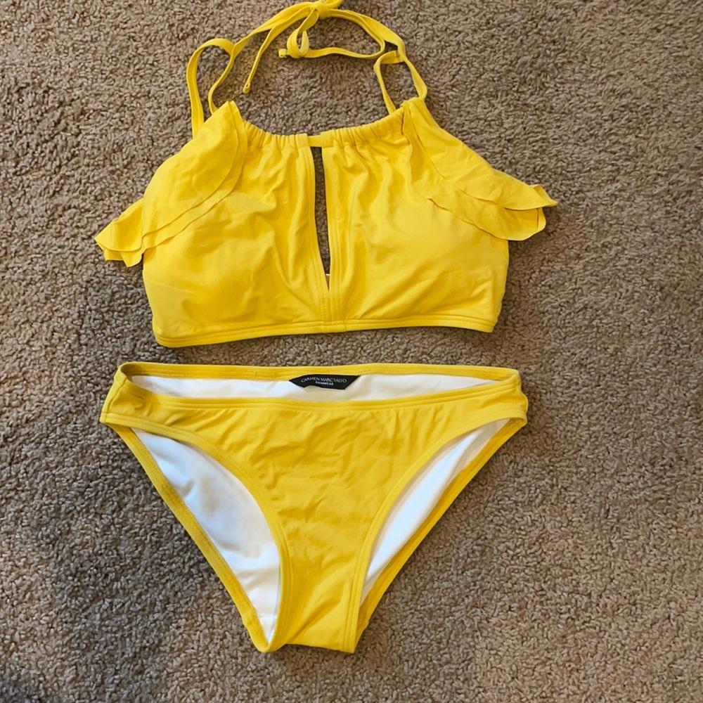 Beautiful yellow 2 piece swimsuit